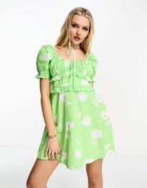 Miss Selfridge – Zielona sukienka mini z imitacji lnu w kwiatowy wzór z koronkowym wykończeniem za 30 zł w ASOS