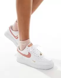 Nike – Air Force 1 '07 ESS – Biało-różowe buty sportowe za 659 zł w ASOS