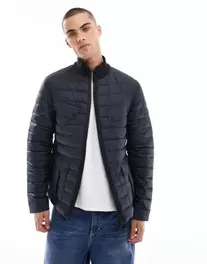 Barbour International – Re-Ariel – Ocieplana kurtka w ciemnym granatowym kolorze za 1199 zł w ASOS