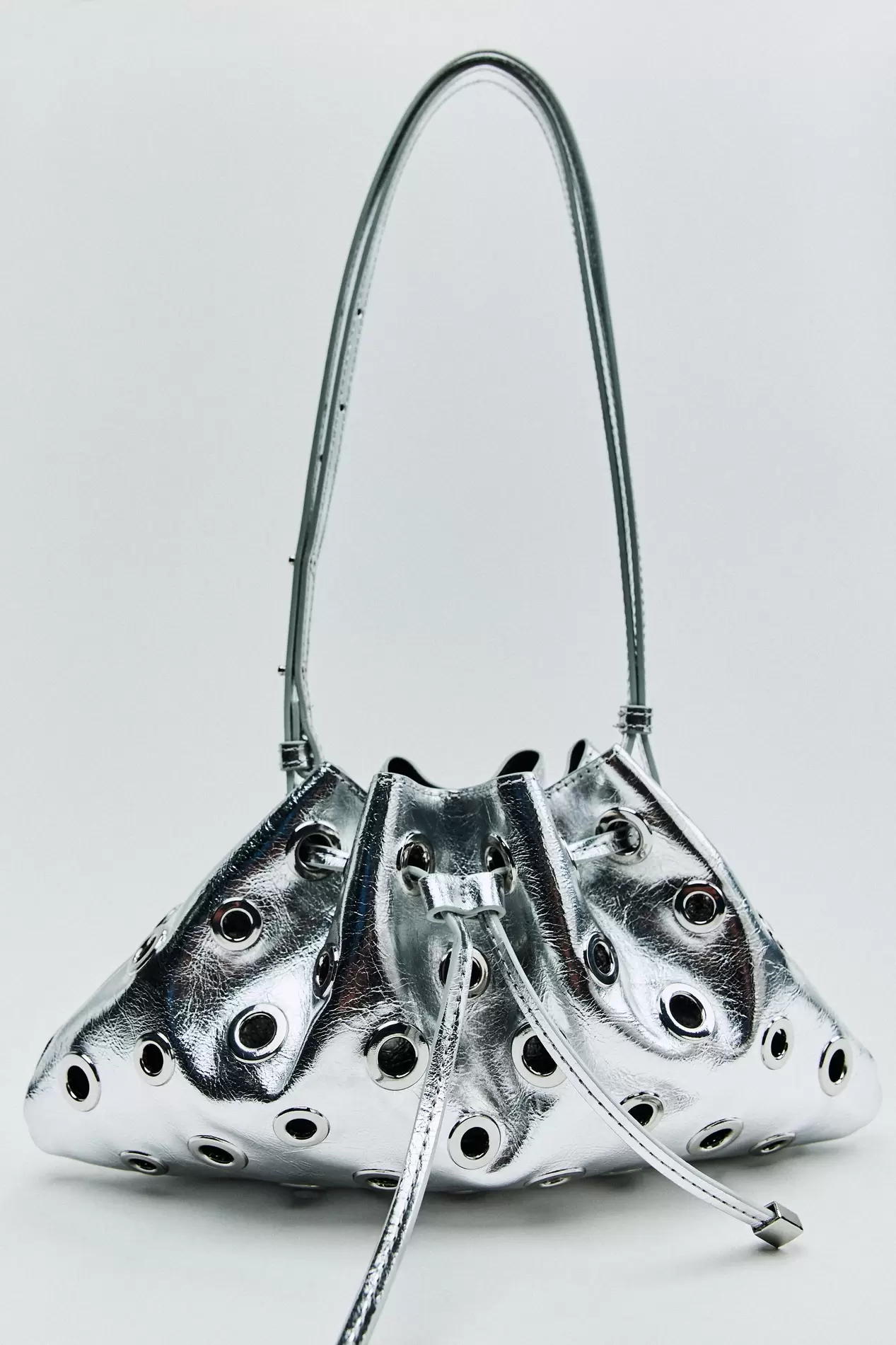 MINI BUCKET BAG WITH EYELETS za 129 zł w ZARA