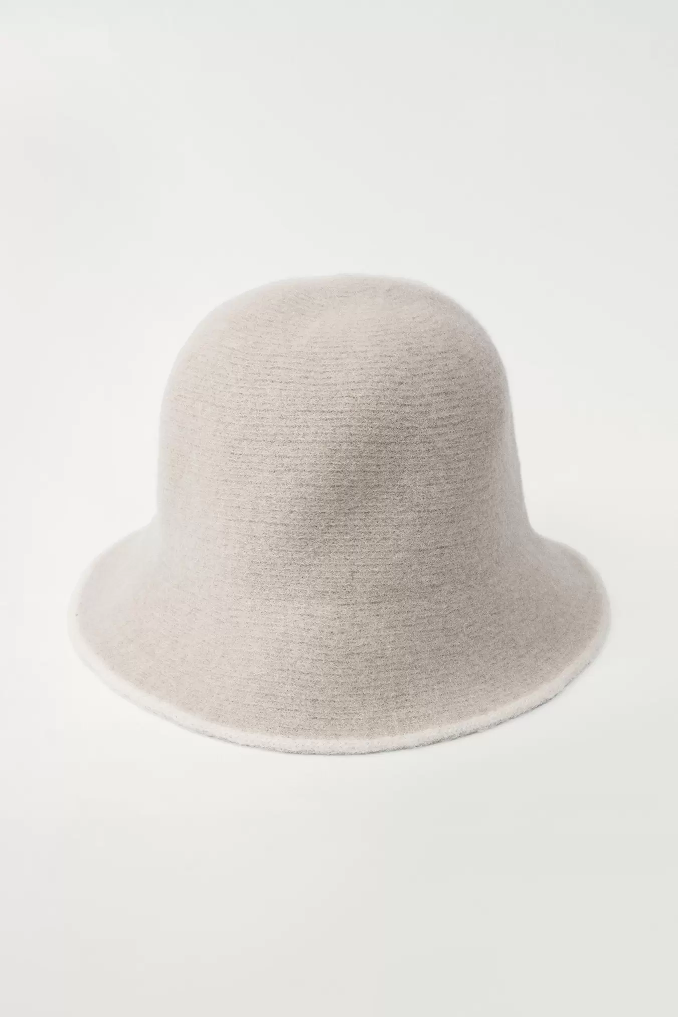 WOOL BLEND BUCKET HAT za 99,9 zł w ZARA