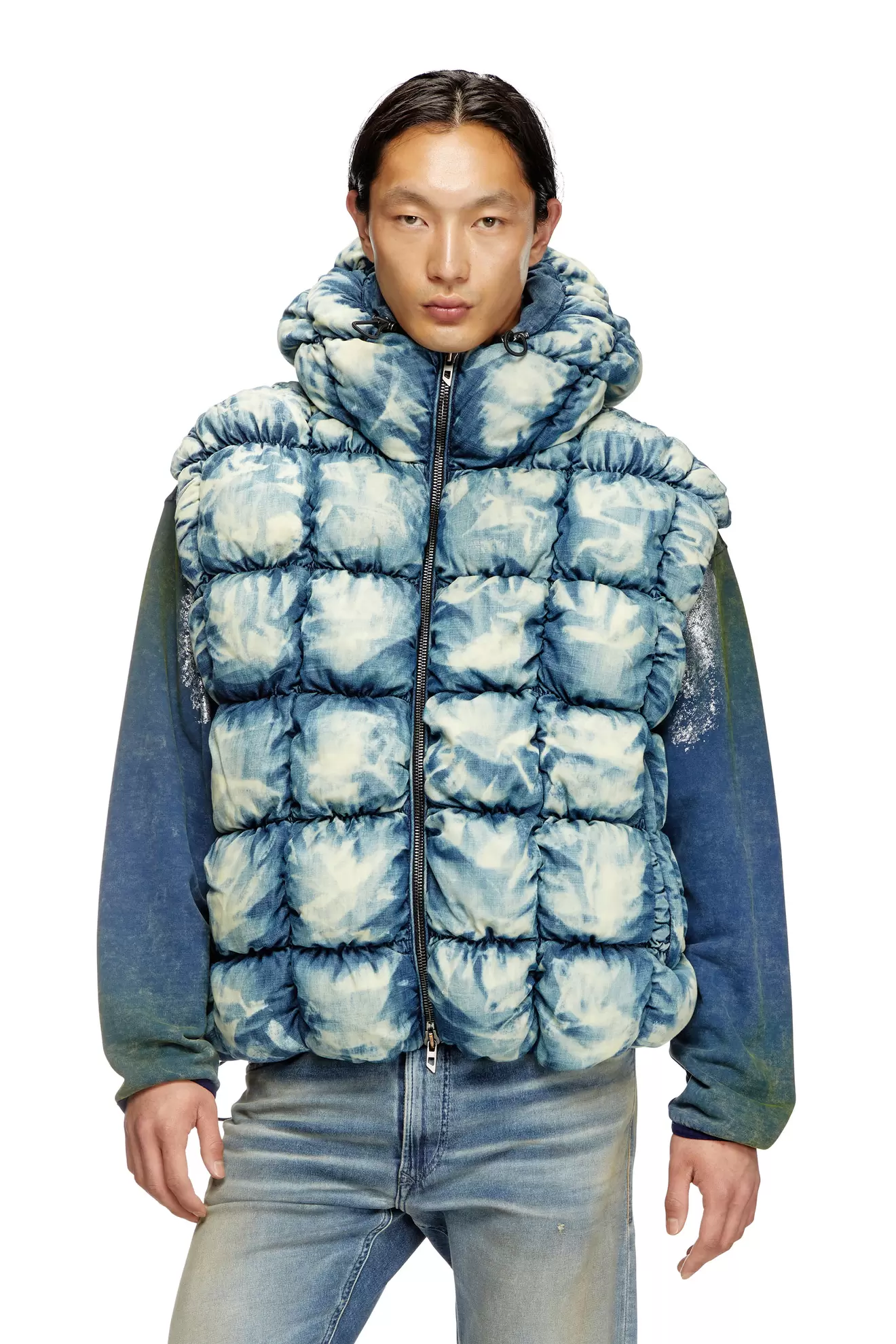 Tie-dyed denim puffer vest za 583 zł w Diesel