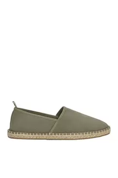 Espadryle z juty za 79,9 zł w Pull & Bear