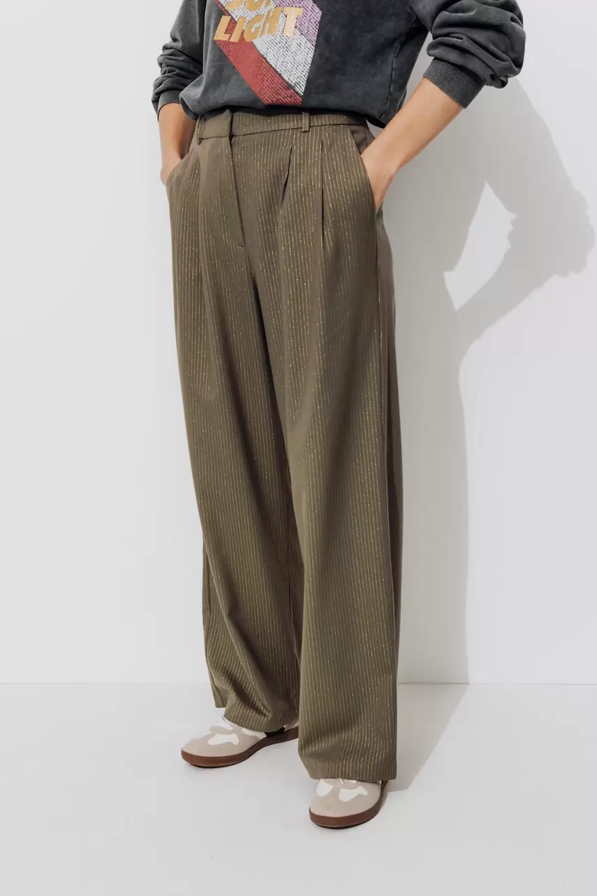 BILLY pantalon rayé irisé za 42,99 zł w Promod