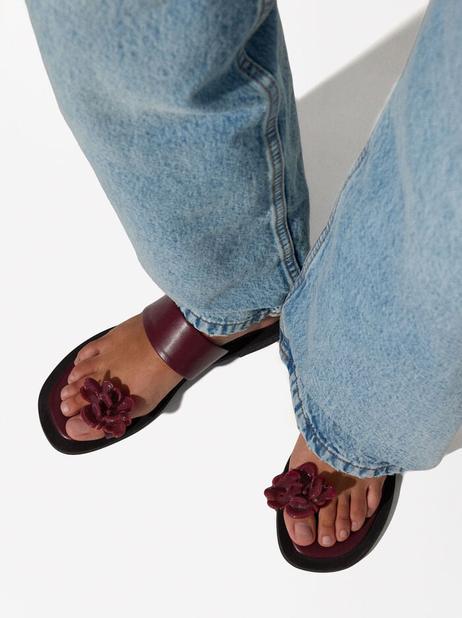 Flat Sandals With Flower za 119,99 zł w Parfois