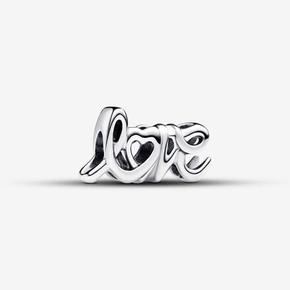 Charms w kształcie odręcznego napisu „love” za 129 zł w Pandora