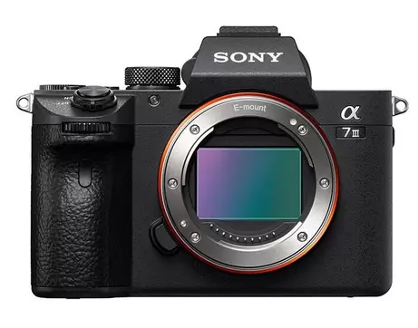 Aparat SONY Alpha 7 III ILCE-7M3B Body za 5899 zł w Media Markt