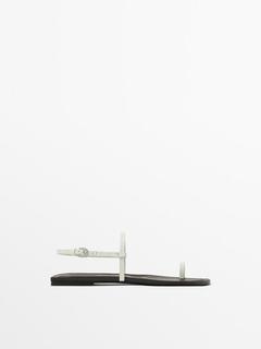 Sandały na płaskiej podeszwie − Limited Edition za 499 zł w Massimo Dutti